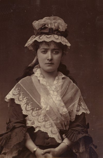 Mrs. Clara Rousby von English Photographer